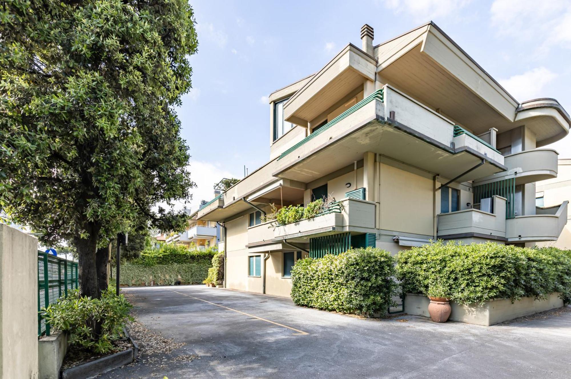 Two-Levels Apartment With Terrace And Parking Viareggio Exterior foto